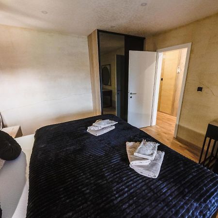 Апартаменти Apartman Stari Toranj II Вуковар Екстер'єр фото