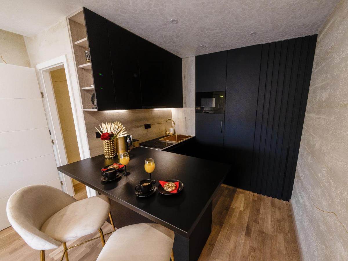 Апартаменти Apartman Stari Toranj II Вуковар Екстер'єр фото