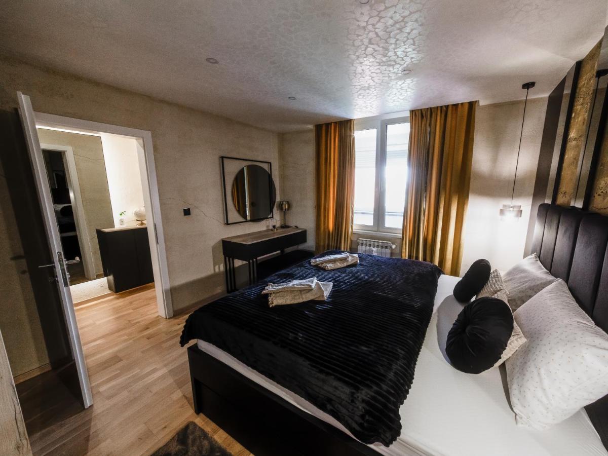 Апартаменти Apartman Stari Toranj II Вуковар Екстер'єр фото