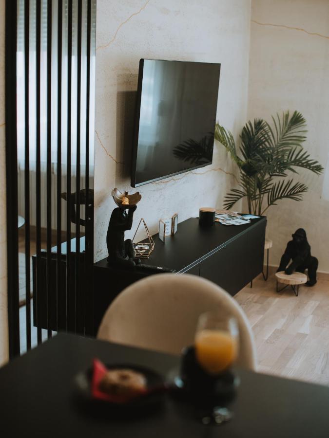 Апартаменти Apartman Stari Toranj II Вуковар Екстер'єр фото