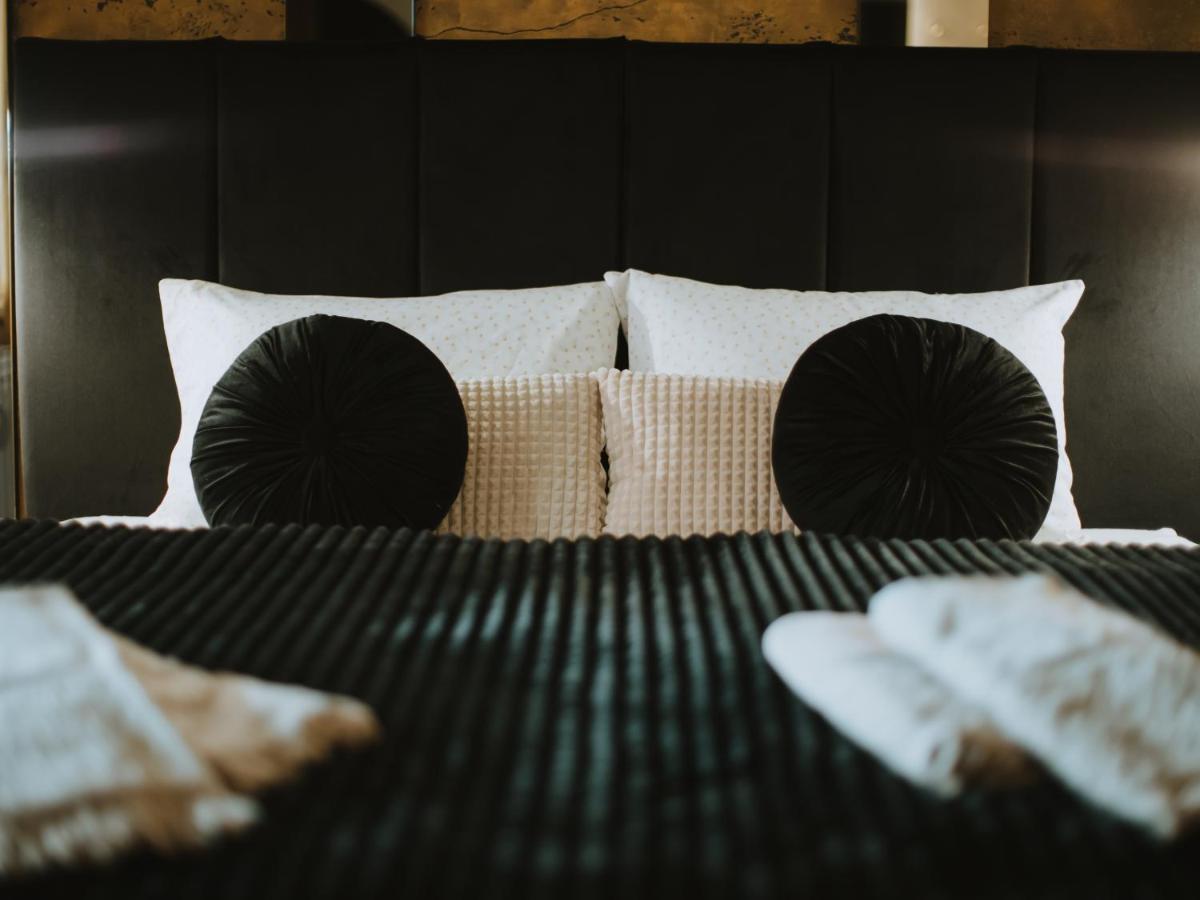 Апартаменти Apartman Stari Toranj II Вуковар Екстер'єр фото